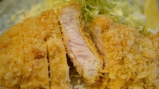 Tonkatsu Tonta: Low-Temperature Fried Pork Cutlets