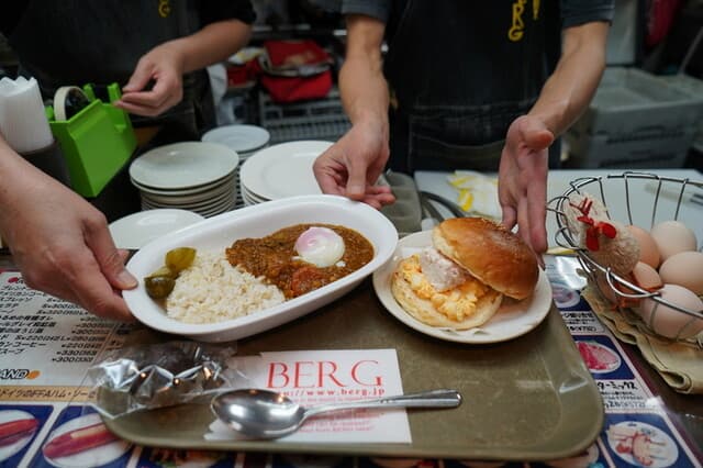 BERG: Classic Shinjuku Station Beer & Café