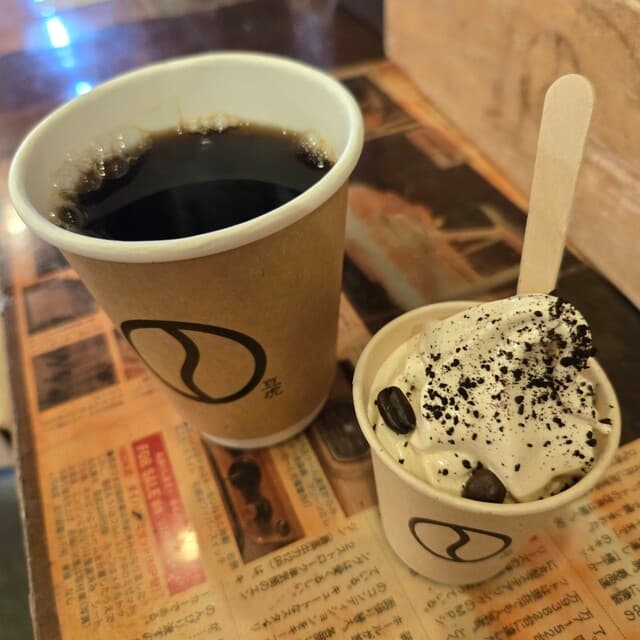 Chumon Baisen Mametora Akasaka baisenjo: On-site Coffee Roaster