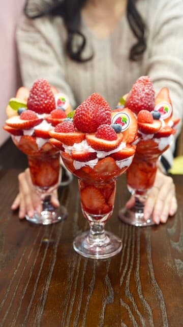 FRUITS SUGI: Artisanal Fruit Parfaits