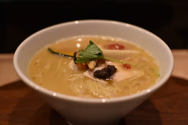 Ginza Kagari Honten: Refined Chicken Paitan Ramen