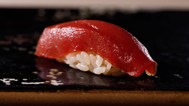 Kurosaki: High-End Omakase Sushi