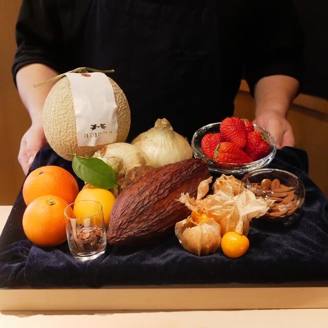 Souka: A Dessert Omakase with Tea Pairings