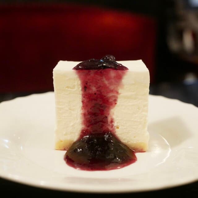 Salon de the FRANCOIS: A Historic 1934 Kyoto Kissaten