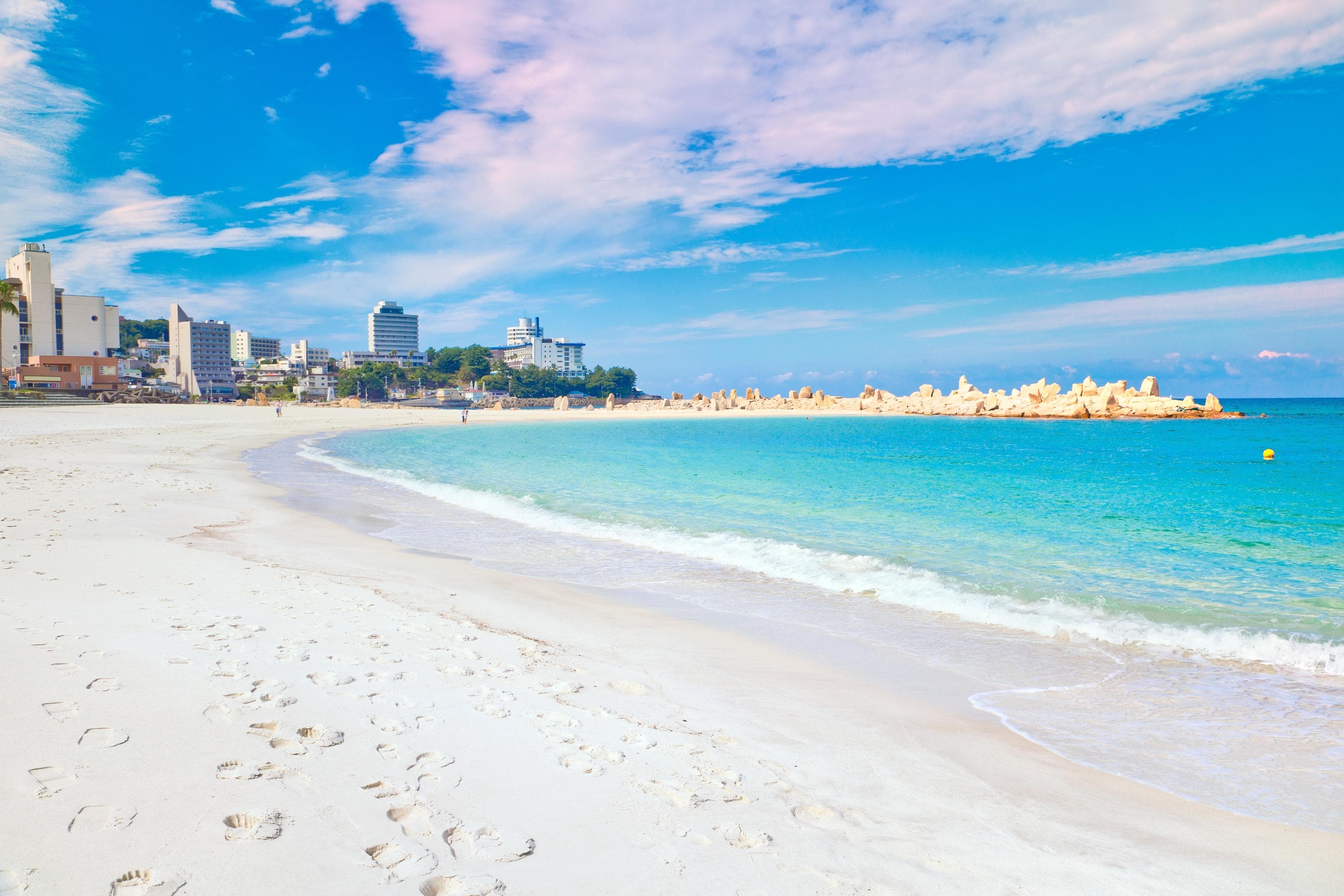 Shirarahama Beach