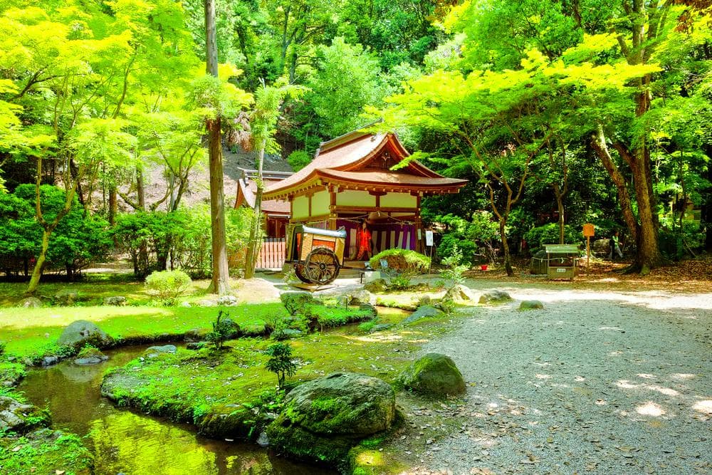 Kamo Wakeikazuchi Jinja Shrine (Kamigamo Jinja)