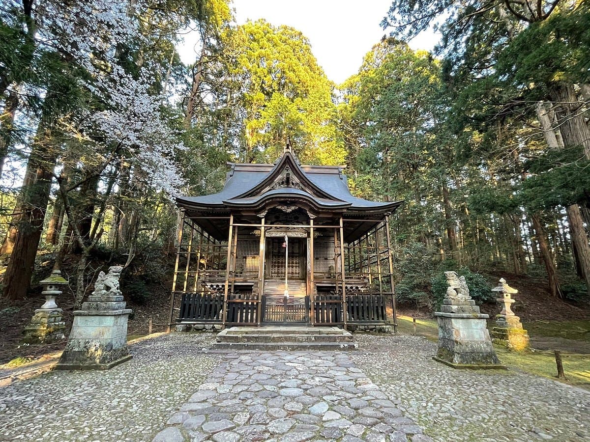 Hakusan Shrine (Heisenji-Hakusan Shrine)