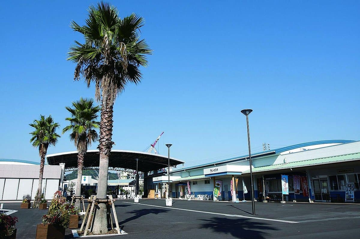 Minato Oasis Uwajima Kisaiyahiroba Roadside Station