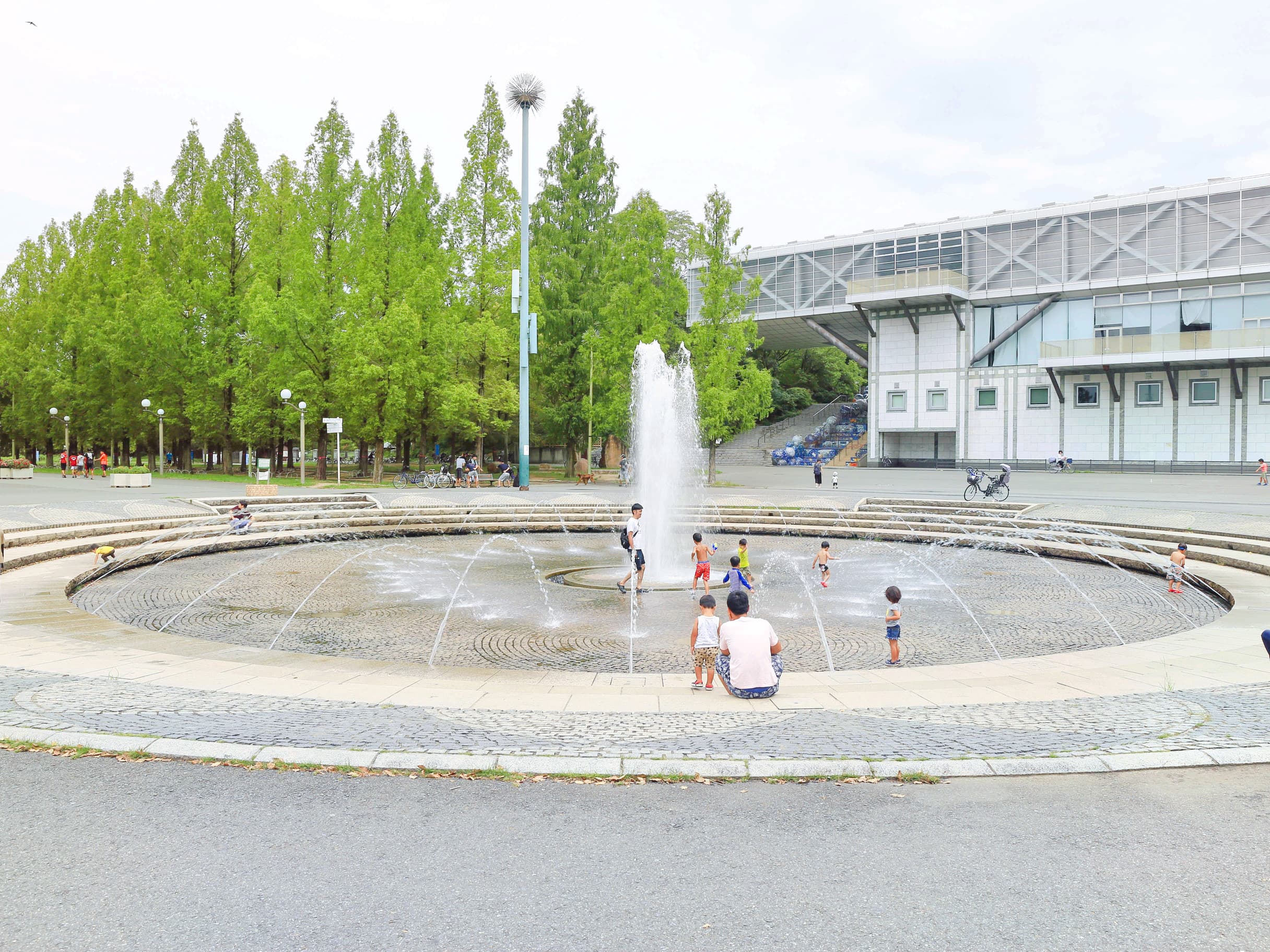 Tsurumi Ryokuchi Park cover image