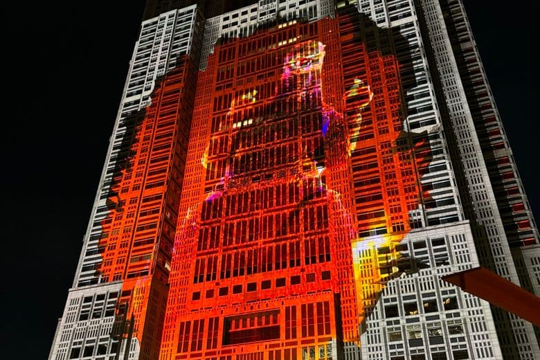 Tokyo Night & Light Projections