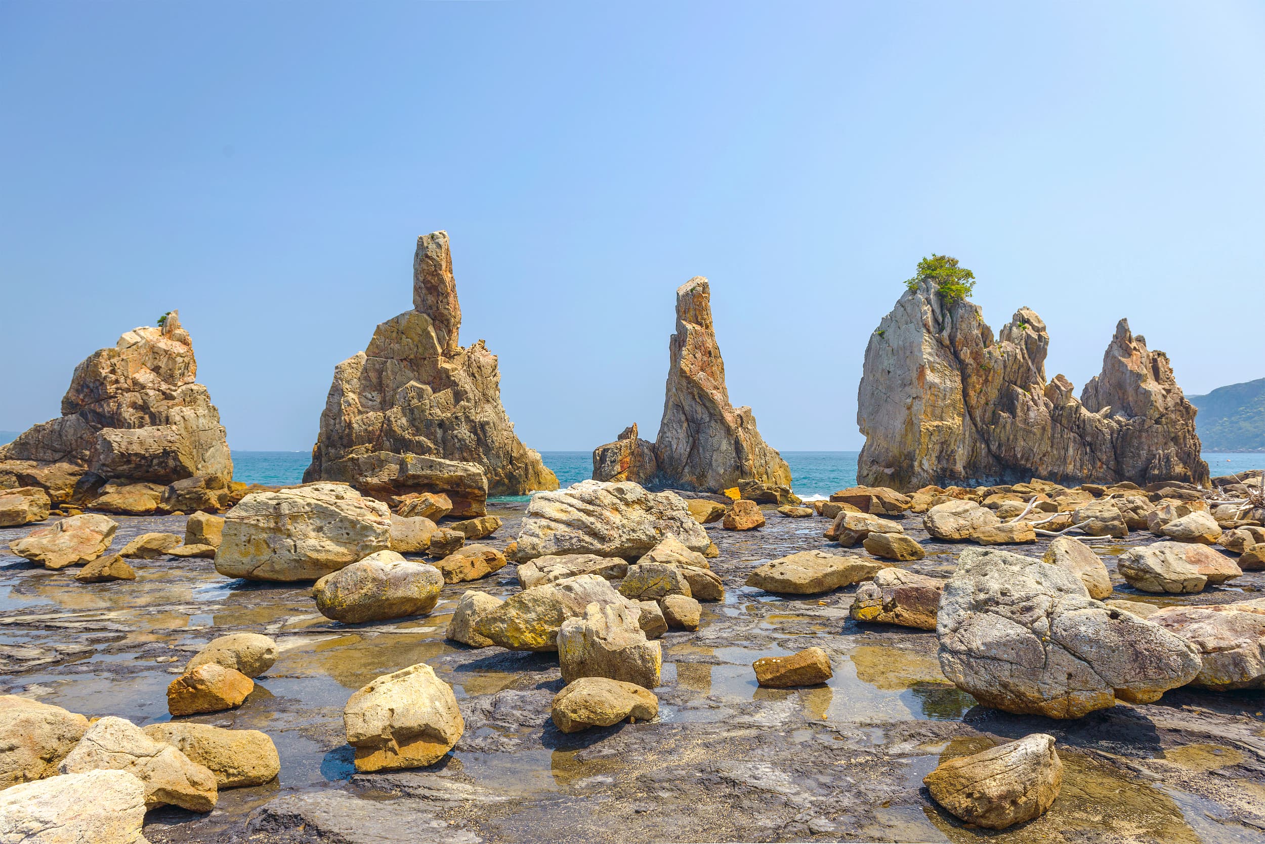 Hashiguiiwa Rocks