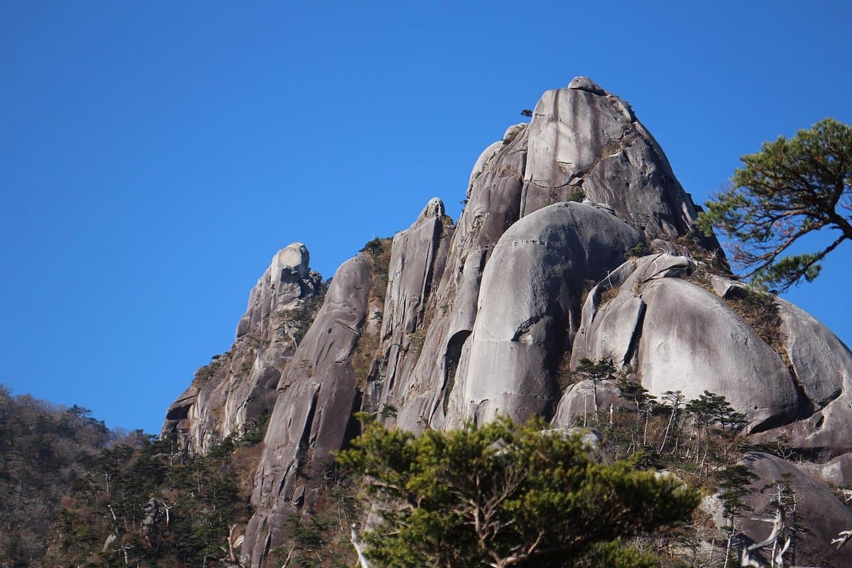 Mt. Okue