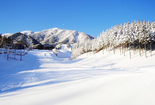 IBUKINOSATO Snow Resort